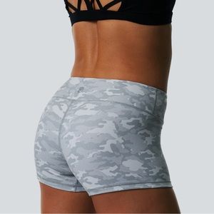 Born Primitive Booty Shorts 2.5 inseam size small